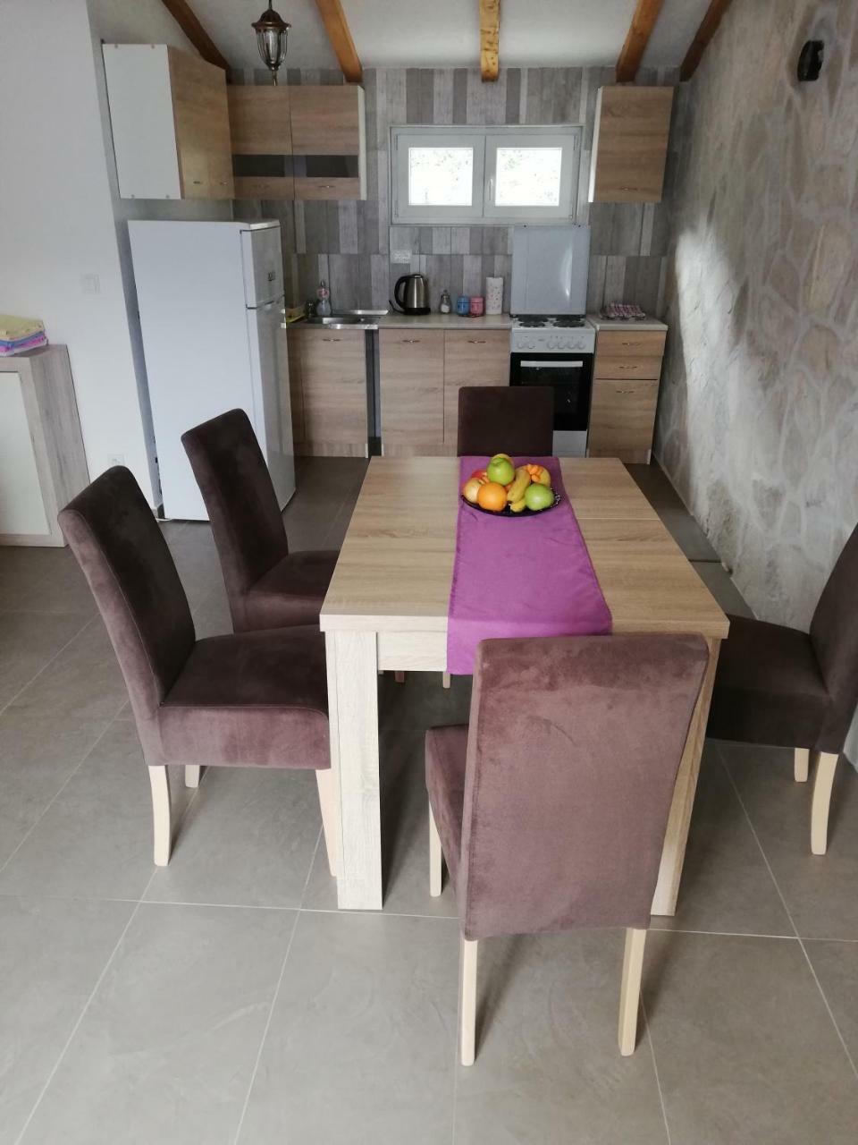 Apartment Marija Kotor Eksteriør bilde
